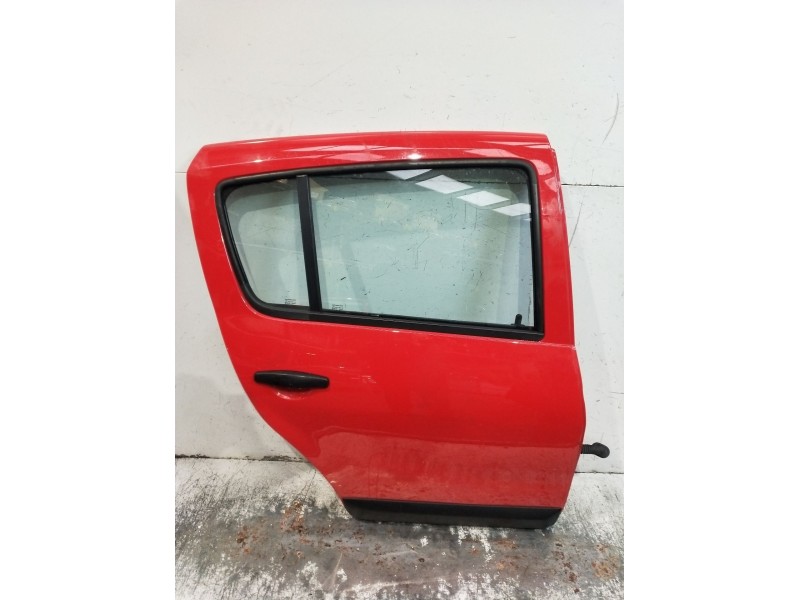 Recambio de puerta trasera derecha para dacia sandero 1.2 16v referencia OEM IAM  5P 
