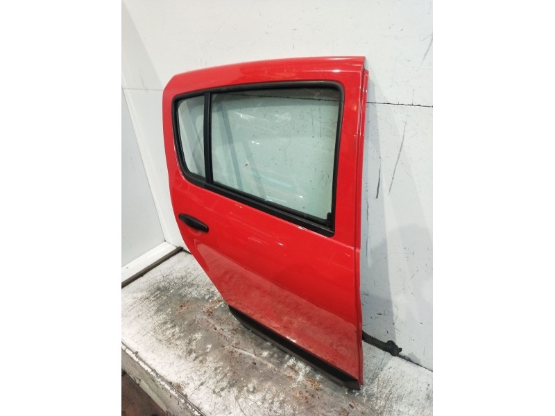 Recambio de puerta trasera derecha para dacia sandero 1.2 16v referencia OEM IAM  5P 