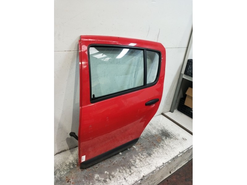 Recambio de puerta trasera izquierda para dacia sandero 1.2 16v referencia OEM IAM  5P 