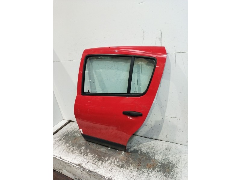 Recambio de puerta trasera izquierda para dacia sandero 1.2 16v referencia OEM IAM  5P 