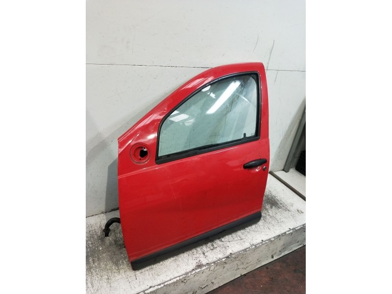 Recambio de puerta delantera izquierda para dacia sandero 1.2 16v referencia OEM IAM  5P 