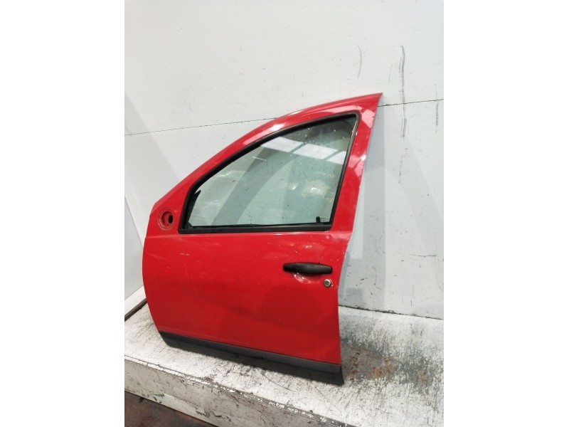 Recambio de puerta delantera izquierda para dacia sandero 1.2 16v referencia OEM IAM  5P 