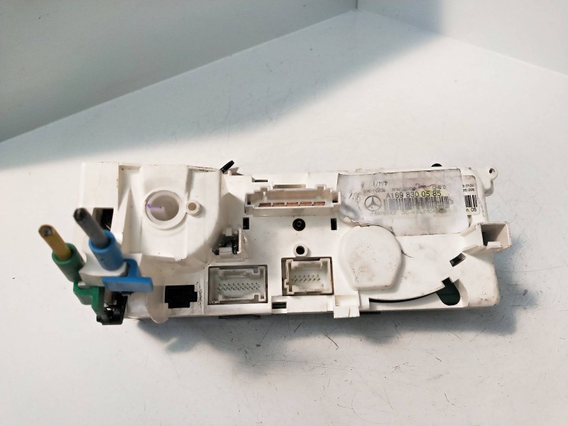 Recambio de mando calefaccion / aire acondicionado para mercedes clase a (w169) 1.5 cat referencia OEM IAM A1698300585  