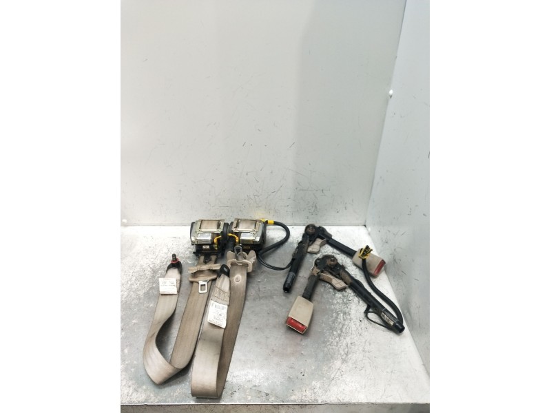 Recambio de juego cinturones delantero para hyundai sonata v (nf) 2.0 crdi referencia OEM IAM   