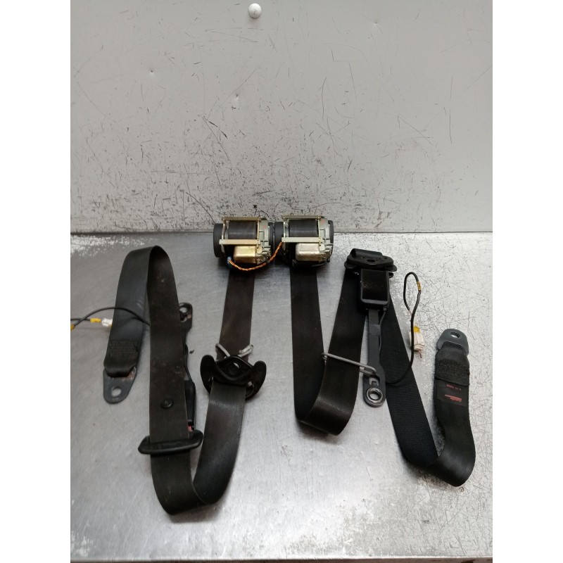 Recambio de juego cinturones delantero para peugeot 407 (6d_) 1.6 hdi 110 (6d9hzc, 6d9hyc) referencia OEM IAM  5P 