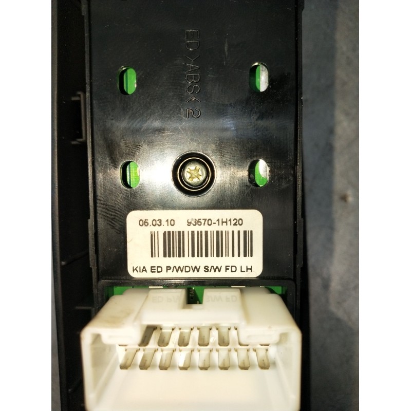 Recambio de mando elevalunas delantero izquierdo para kia cee´d hatchback (ed) 1.6 crdi 90 referencia OEM IAM 936701H120 5P 