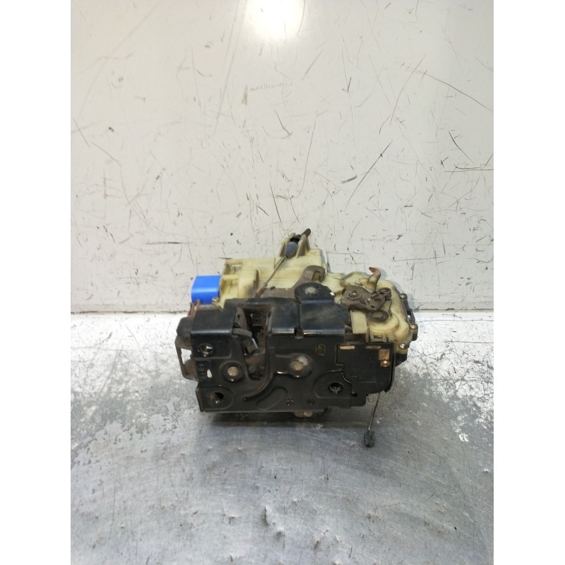 Recambio de motor cierre centralizado delantero derecho para seat cordoba (6l2) 1.9 sdi referencia OEM IAM  5P 