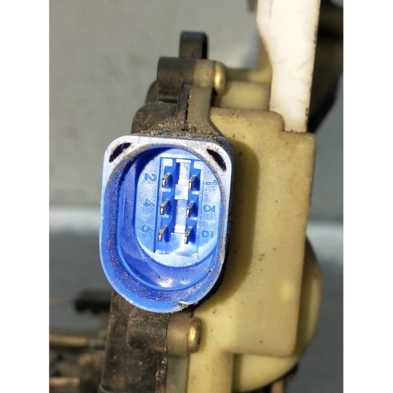 Recambio de motor cierre centralizado trasero derecho para seat cordoba (6l2) 1.9 sdi referencia OEM IAM  5P 