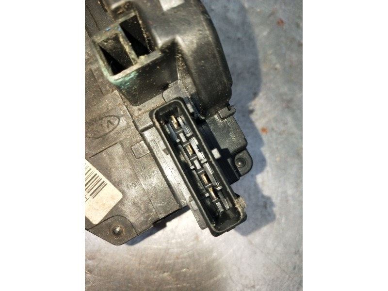 Recambio de motor cierre centralizado trasero derecho para hyundai sonata v (nf) 2.0 crdi referencia OEM IAM 814203k00BHH 4P 