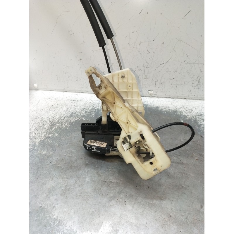 Recambio de motor cierre centralizado trasero izquierdo para hyundai sonata v (nf) 2.0 crdi referencia OEM IAM 814103K000BHI 4P 