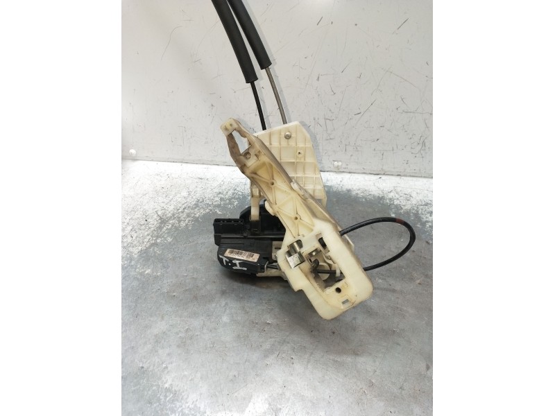 Recambio de motor cierre centralizado trasero izquierdo para hyundai sonata v (nf) 2.0 crdi referencia OEM IAM 814103K000BHI 4P 