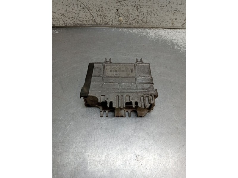 Recambio de centralita motor uce para volkswagen polo iii (6n1) 50 1.0 referencia OEM IAM 0261203932 030906027E 