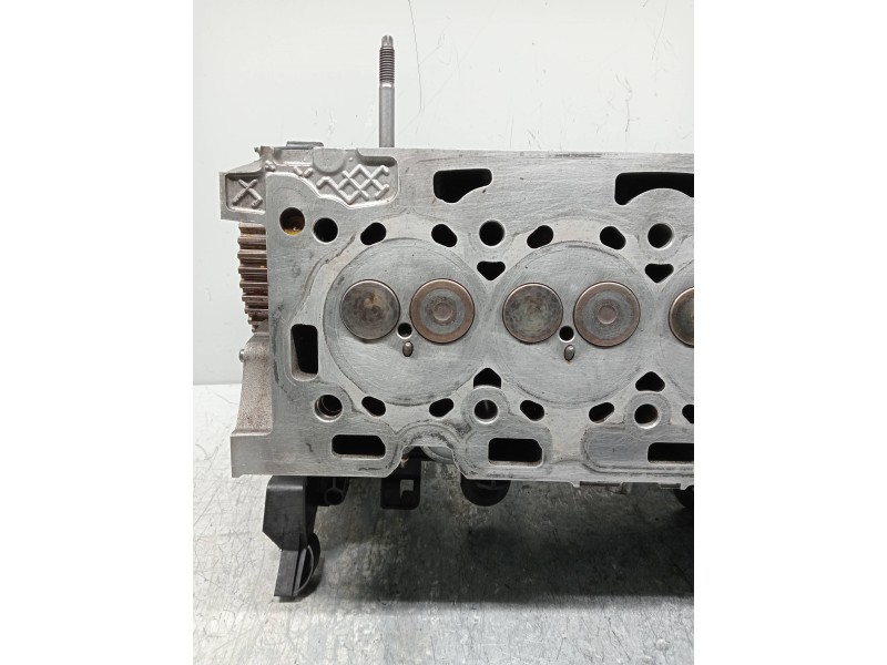 Recambio de culata para peugeot 206+ básico referencia OEM IAM 8HZ  
