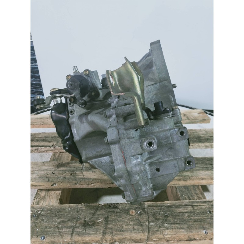 Recambio de caja cambios para toyota yaris (ncp1/nlp1/scp1) 1.4 d-4d linea luna referencia OEM IAM Y20209540  5v