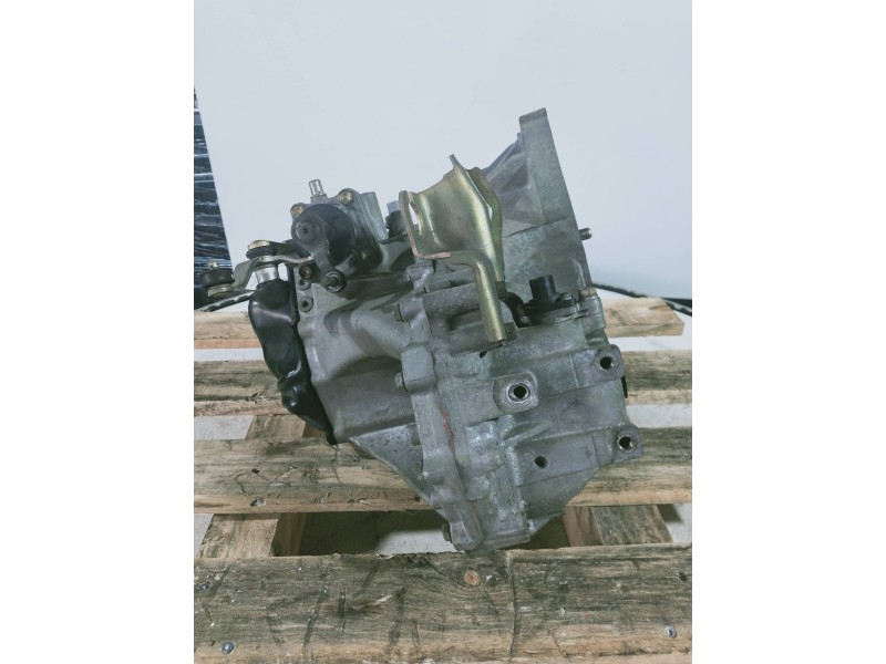 Recambio de caja cambios para toyota yaris (ncp1/nlp1/scp1) 1.4 d-4d linea luna referencia OEM IAM Y20209540  5v