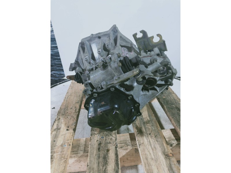 Recambio de caja cambios para toyota yaris (ncp1/nlp1/scp1) 1.4 d-4d linea luna referencia OEM IAM Y20209540  5v