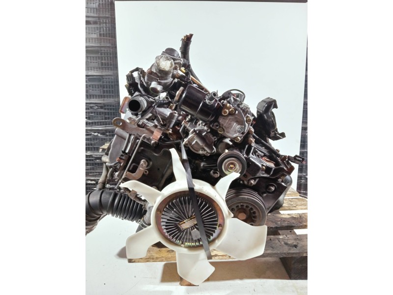 Recambio de motor completo para mitsubishi montero (v60/v70) referencia OEM IAM 4M41 KICKER DT2146