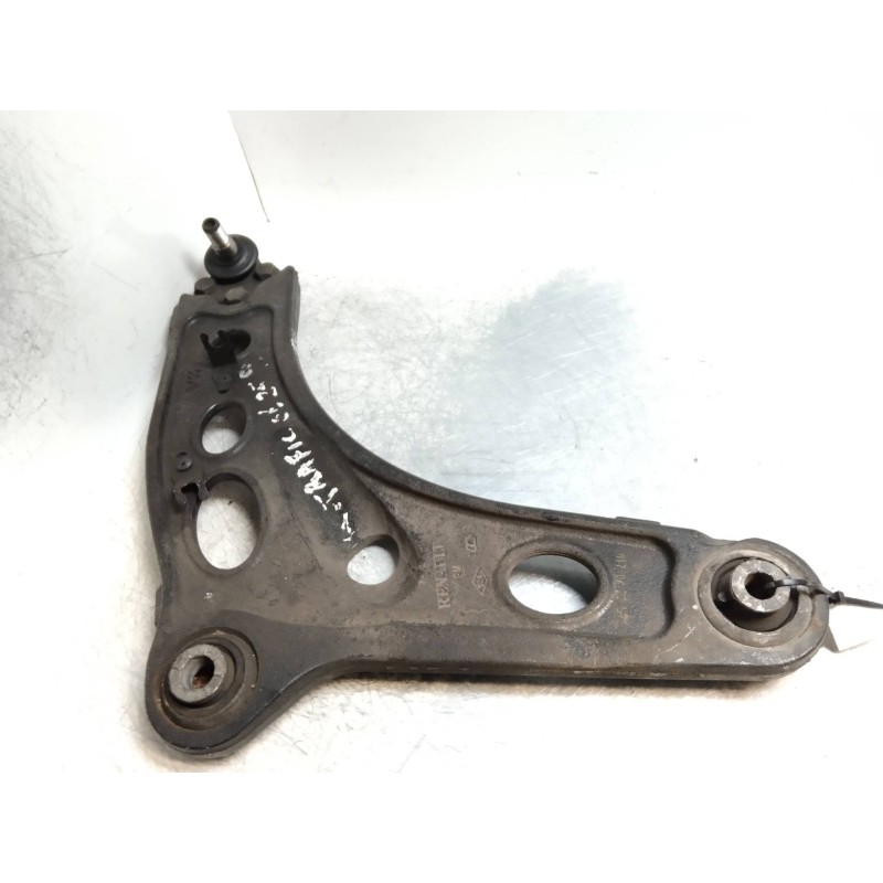 Recambio de brazo suspension inferior delantero derecho para renault trafic caja cerrada (ab 4.01) referencia OEM IAM   