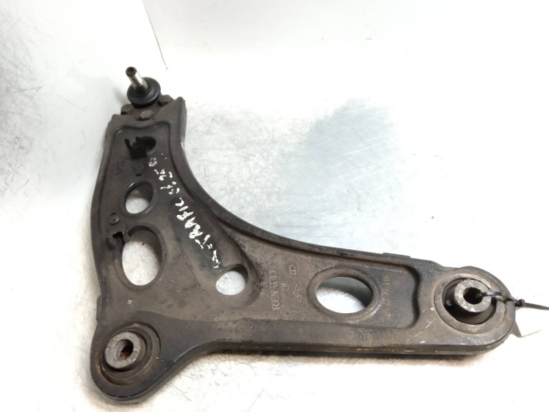 Recambio de brazo suspension inferior delantero derecho para renault trafic caja cerrada (ab 4.01) referencia OEM IAM   