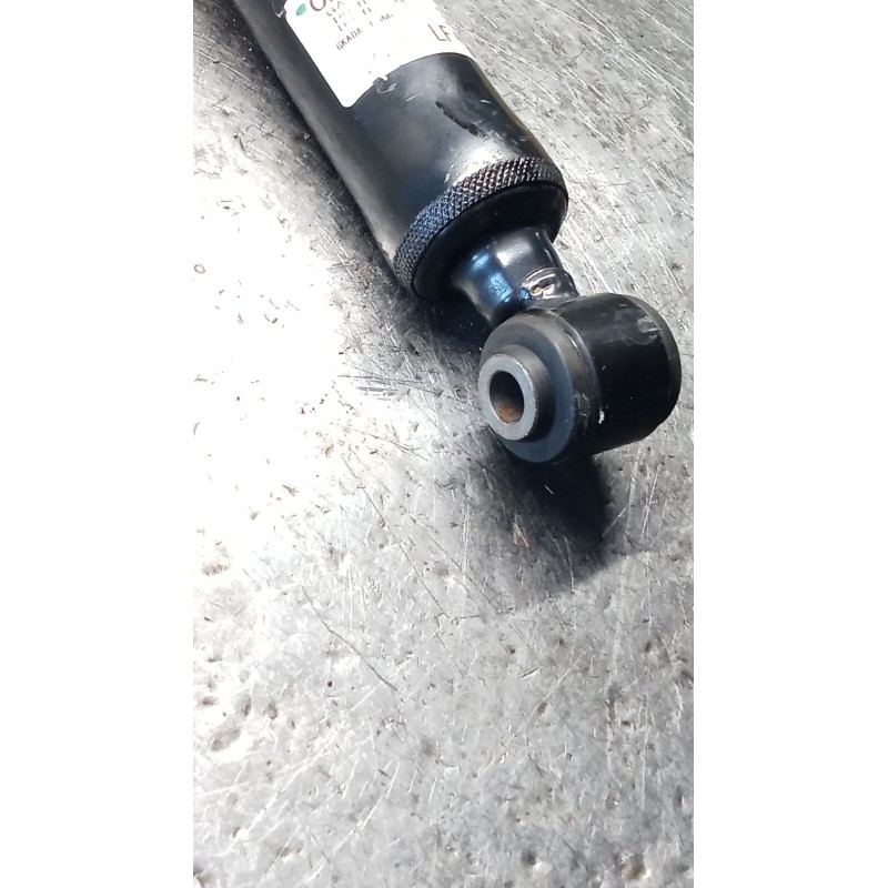 Recambio de amortiguador trasero para ford puma (j2k, cf7) 1.0 ecoboost mhev referencia OEM IAM L1TC18080  