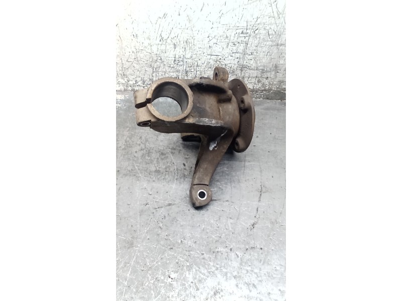 Recambio de mangueta delantera derecha para peugeot 205 ii (20a/c) 1.7 diesel referencia OEM IAM 518836  
