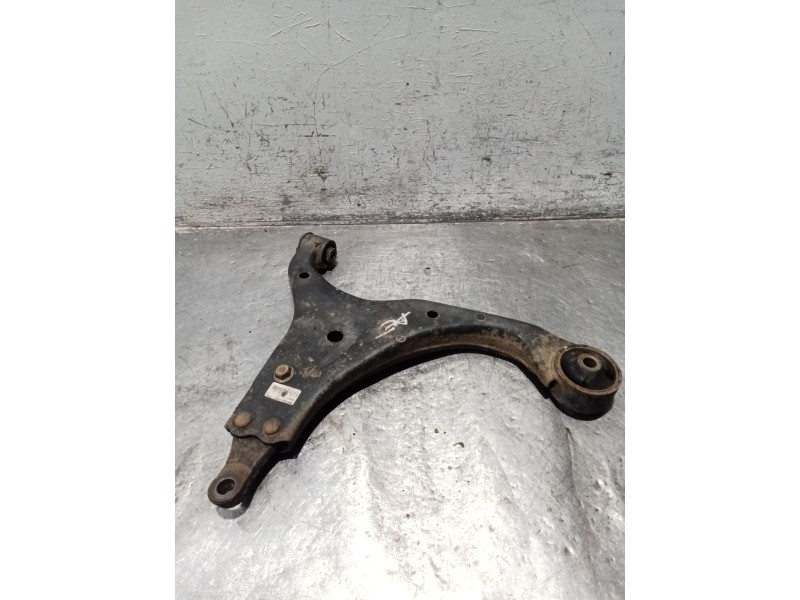 Recambio de brazo suspension inferior delantero derecho para kia cee´d hatchback (ed) 1.6 crdi 90 referencia OEM IAM 5450012H000