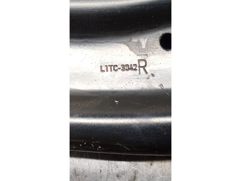 Recambio de brazo suspension inferior delantero derecho para ford puma (j2k, cf7) 1.0 ecoboost mhev referencia OEM IAM L1TC3042 