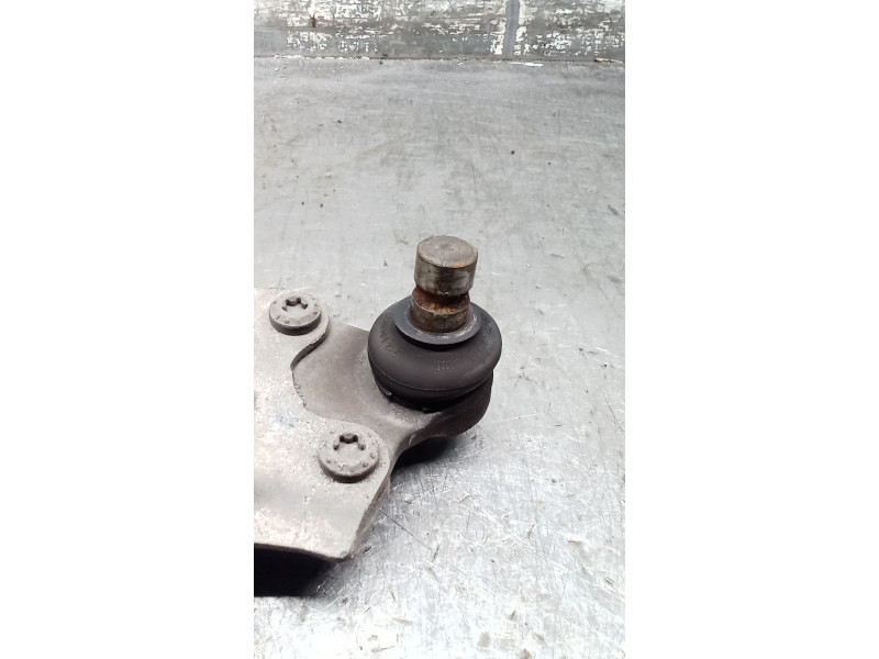 Recambio de brazo suspension inferior delantero izquierdo para citroën xsara coupé (n0) 2.0 hdi 90 referencia OEM IAM   