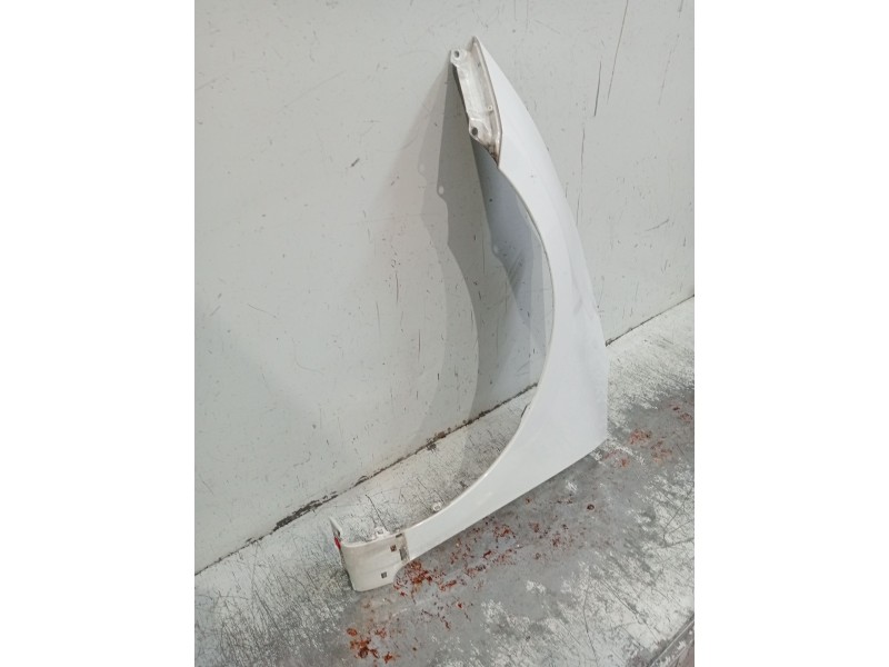 Recambio de aleta delantera izquierda para kia cee´d (jd) 1.6 gt referencia OEM IAM   