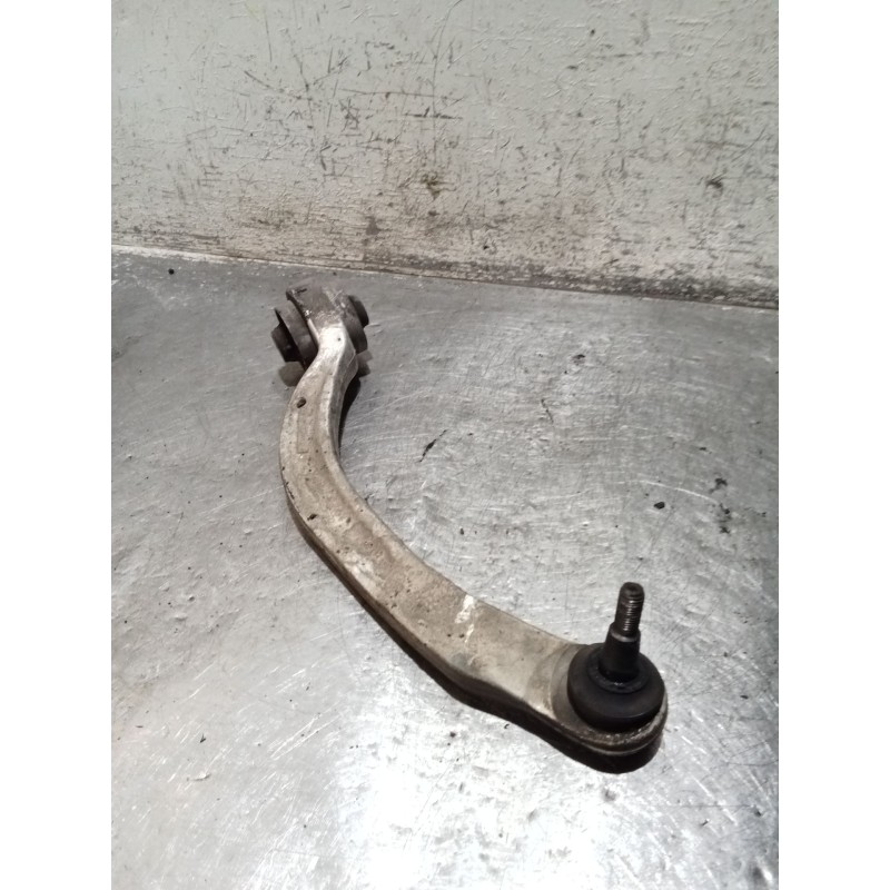 Recambio de brazo suspension superior delantero izquierdo para audi a4 b7 (8ec) 3.0 tdi quattro referencia OEM IAM 8E0407695E  