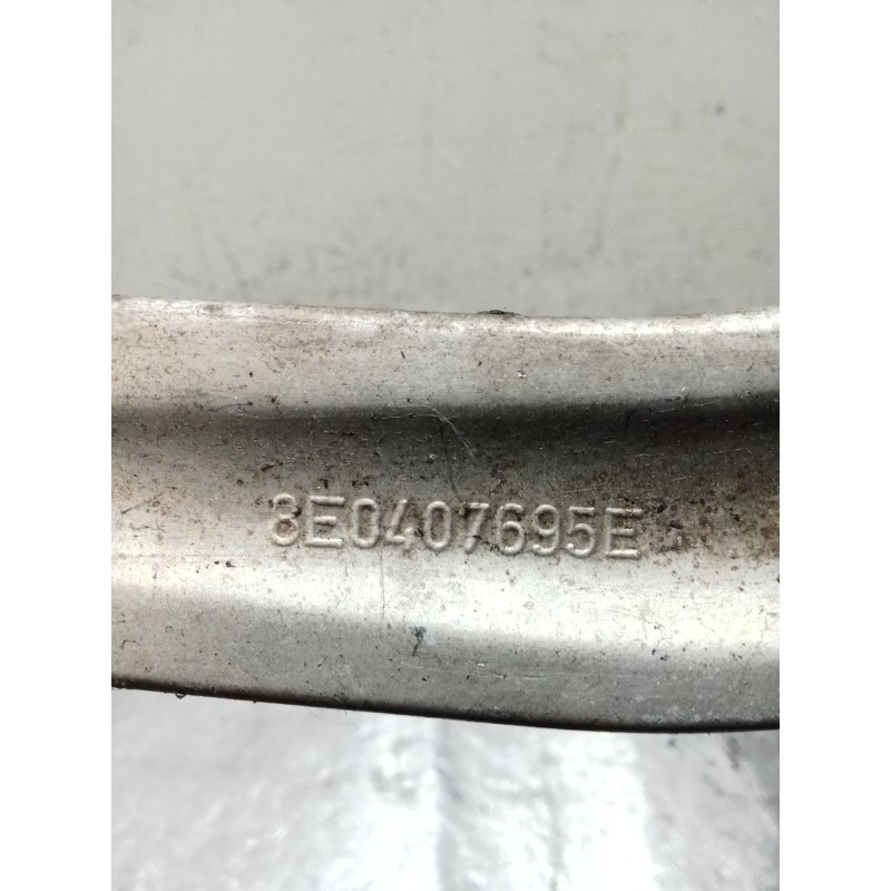 Recambio de brazo suspension superior delantero izquierdo para audi a4 b7 (8ec) 3.0 tdi quattro referencia OEM IAM 8E0407695E  