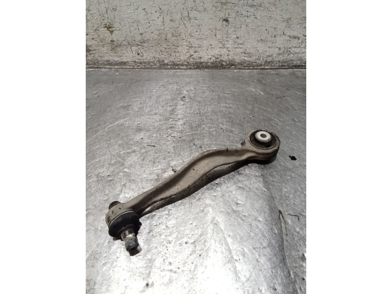 Recambio de brazo suspension superior delantero izquierdo para audi a4 b7 (8ec) 3.0 tdi quattro referencia OEM IAM   