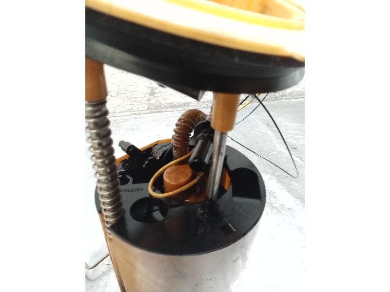 Recambio de bomba combustible para audi a4 b7 (8ec) 3.0 tdi quattro referencia OEM IAM A2053060652 8E0919050M 