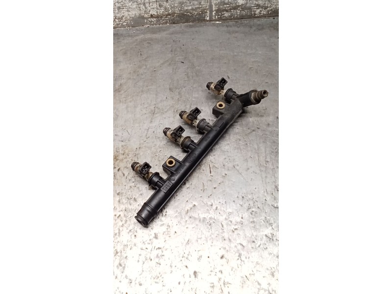 Recambio de rampa inyectora para fiat punto berlina (188) 1.2 8v active referencia OEM IAM B6713219018301  