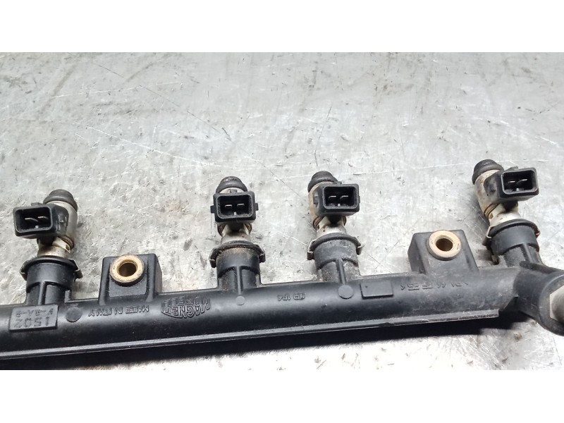 Recambio de rampa inyectora para fiat punto berlina (188) 1.2 8v active referencia OEM IAM B6713219018301  