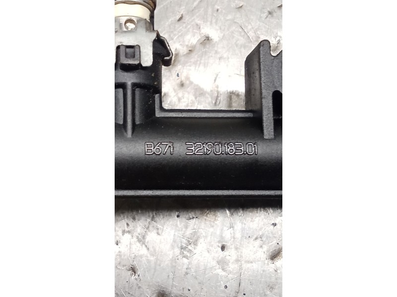 Recambio de rampa inyectora para fiat punto berlina (188) 1.2 8v active referencia OEM IAM B6713219018301  