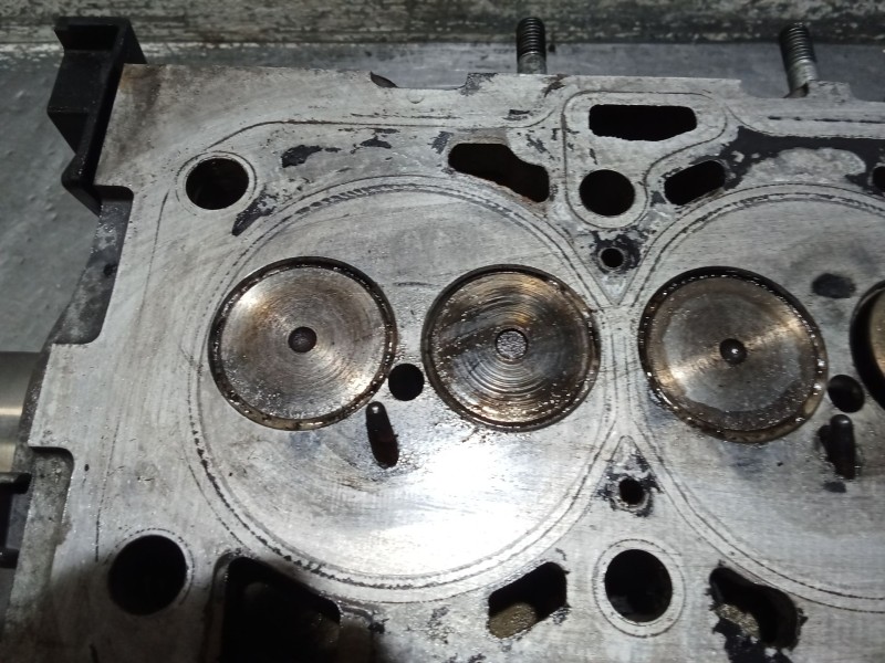 Recambio de culata para opel zafira / zafira family b (a05) 1.9 cdti (m75) referencia OEM IAM 55207460  