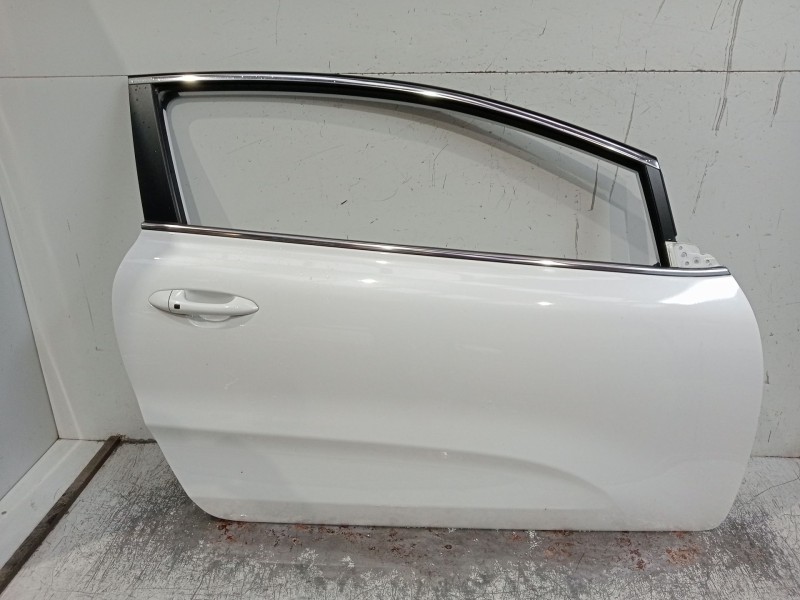 Recambio de puerta delantera derecha para kia cee´d (jd) 1.6 gt referencia OEM IAM  3P 