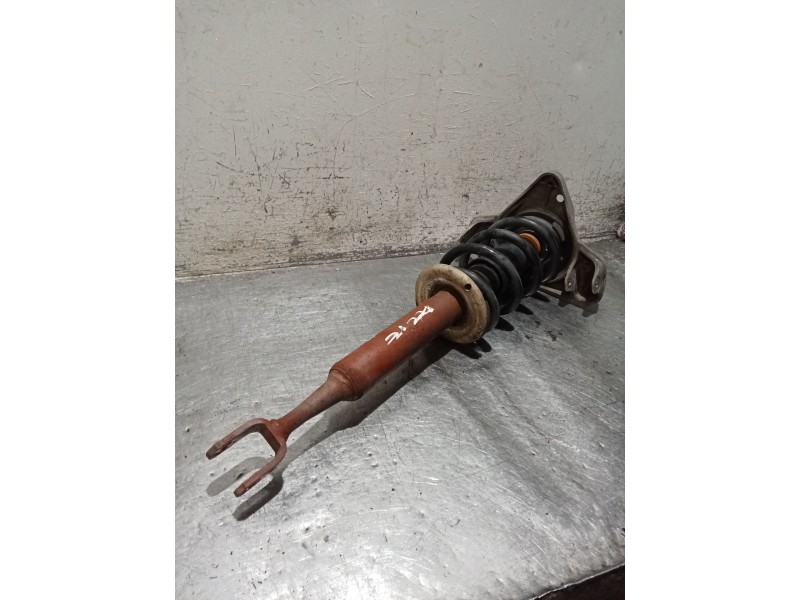 Recambio de amortiguador delantero izquierdo para audi a4 b7 (8ec) 3.0 tdi quattro referencia OEM IAM 8E0413031  