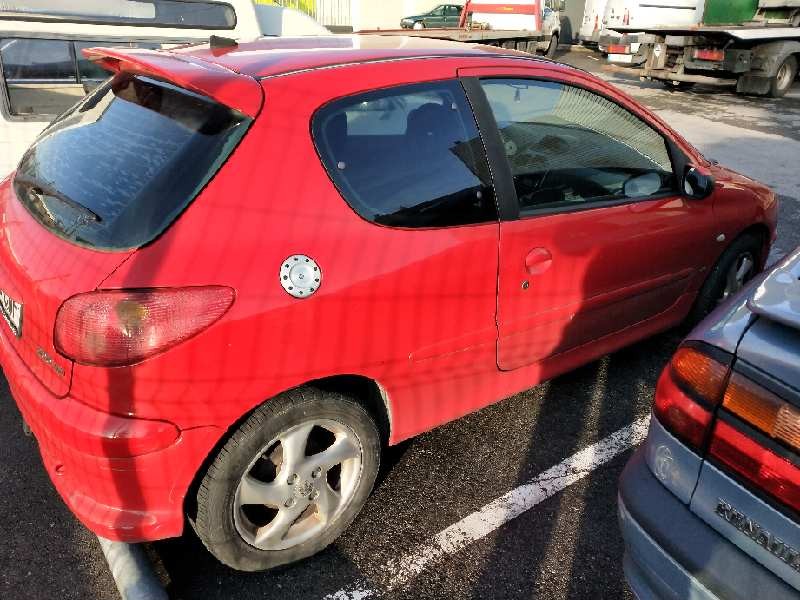 peugeot 206 berlina del año 2003