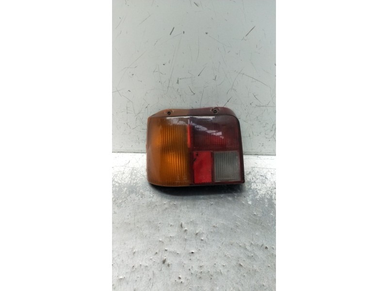 Recambio de piloto trasero izquierdo para peugeot 205 ii (20a/c) 1.7 diesel referencia OEM IAM   