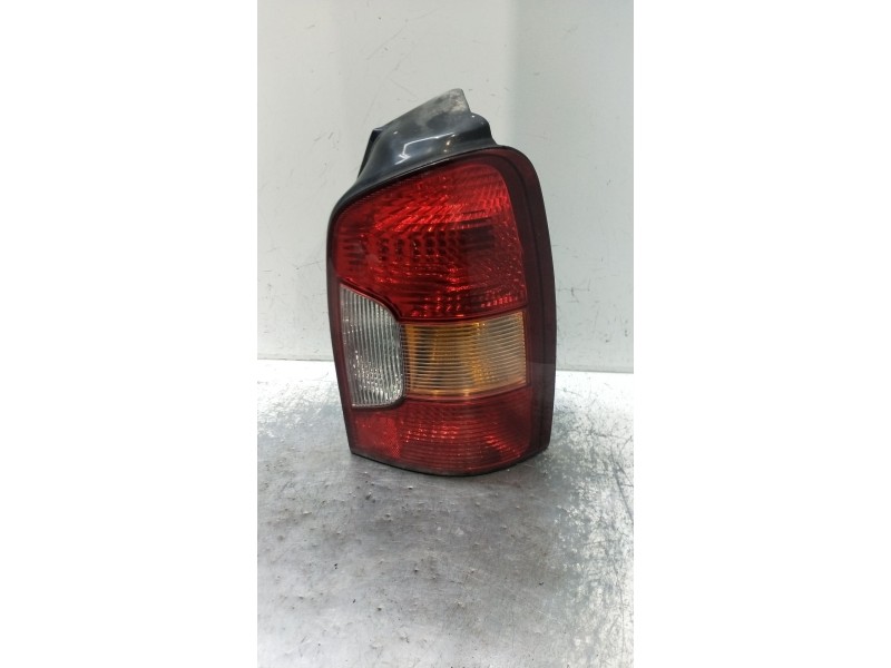 Recambio de piloto trasero derecho para hyundai trajet (fo) 2.0 referencia OEM IAM   