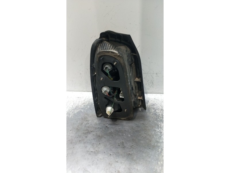 Recambio de piloto trasero derecho para hyundai trajet (fo) 2.0 referencia OEM IAM   