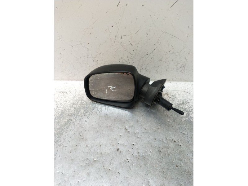 Recambio de retrovisor izquierdo para dacia sandero 1.2 16v referencia OEM IAM  MANUAL VER FOTOS