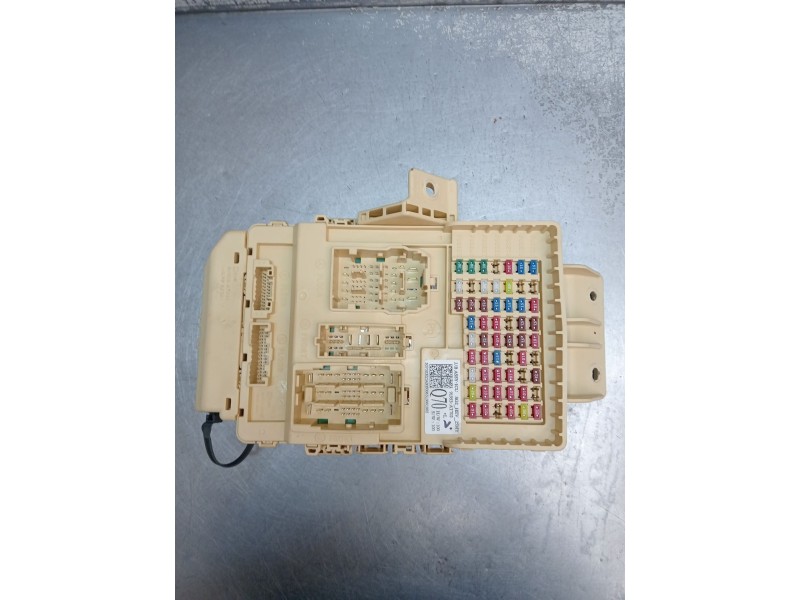 Recambio de caja reles / fusibles para kia niro ii (sg2) 1.6 gdi hybrid referencia OEM IAM 91953AT702 SG2HEV25MY 