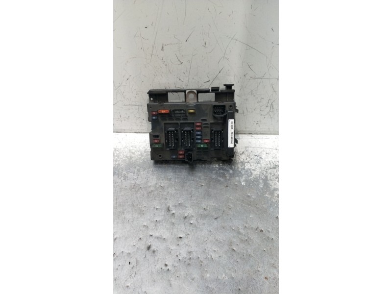 Recambio de caja reles / fusibles para citroën xsara coupé (n0) 2.0 hdi 90 referencia OEM IAM 9650664080 9650664080 