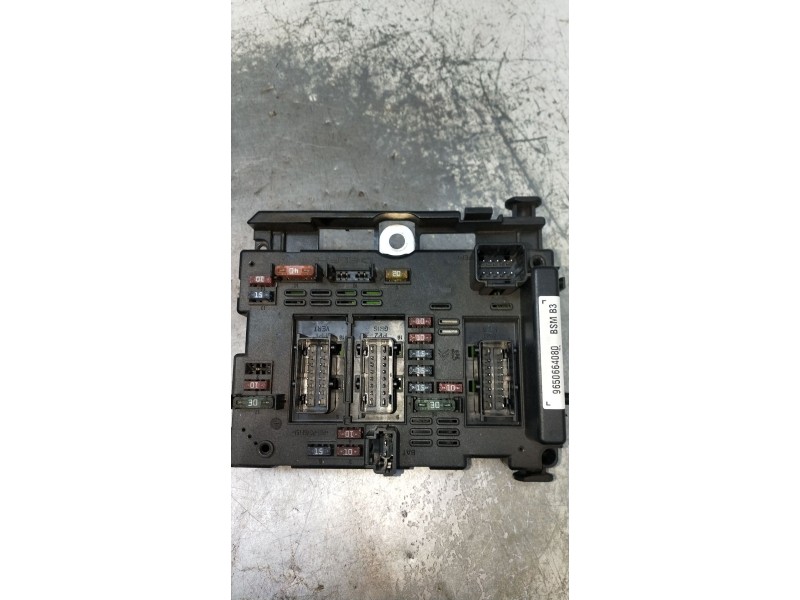 Recambio de caja reles / fusibles para citroën xsara coupé (n0) 2.0 hdi 90 referencia OEM IAM 9650664080 9650664080 