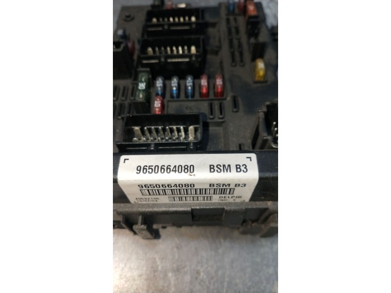 Recambio de caja reles / fusibles para citroën xsara coupé (n0) 2.0 hdi 90 referencia OEM IAM 9650664080 9650664080 
