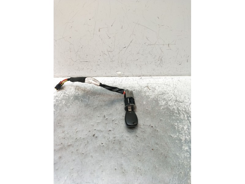 Recambio de conmutador de arranque para dacia sandero 1.2 16v referencia OEM IAM 487004353R 36451600 