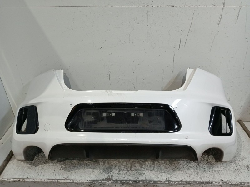 Recambio de paragolpes trasero para kia cee´d (jd) 1.6 gt referencia OEM IAM   
